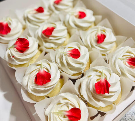 Vanilla Bean Cupcakes, Filled w/ Mixed Berry Jam &amp; Vanilla Swiss Meringue Buttercream
