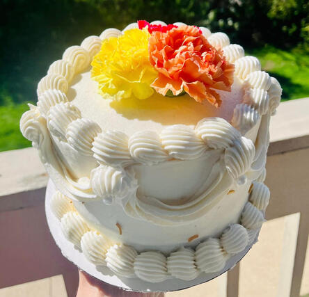 Red Velvet Cake, Vanilla Simple Syrup &amp; Cream Cheese Vanilla Buttercream